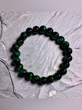 Green Beaded Bracelet - 💚
